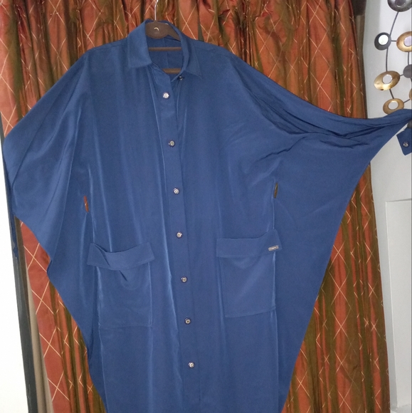 Armine dress (Can be worn with or without a belt if not trying to be modest.) - Picture 2 of 9